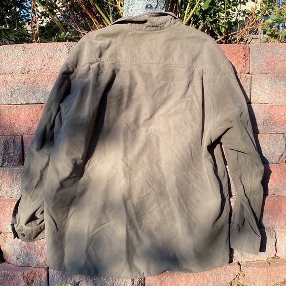 Eddie Bauer Button Up - Picture 6 of 6